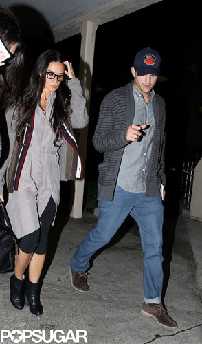 Amicable Exes? Ashton Kutcher Reunites With Ex-Wife Demi Moore For a Flight Amicable Exes? Ashton Kutcher Reunites With Ex-Wife Demi Moore For a Flight