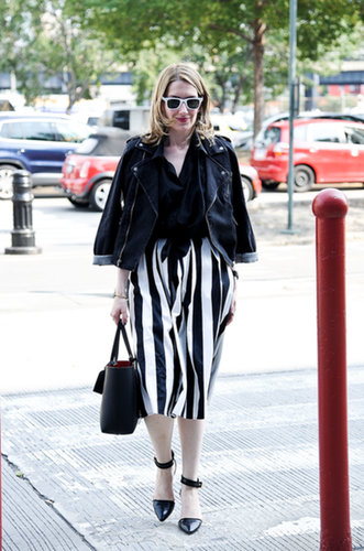 POPSUGAR fashion and beauty director Melissa Liebling-Goldberg played it cool in black and white.
POPSUGAR fashion and beauty director Melissa Liebling-Goldberg played it cool in black and white.