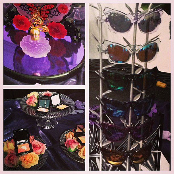 We stopped by the Anna Sui beauty bar backstage before the show. Check out those sunglasses, coming soon to stores near you.
We stopped by the Anna Sui beauty bar backstage before the show. Check out those sunglasses, coming soon to stores near you.