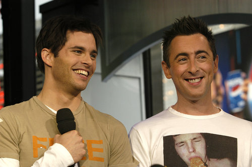 James Marsden laughed with Alan Cumming when they appeared on TRL together in 2003.
James Marsden laughed with Alan Cumming when they appeared on TRL together in 2003.
