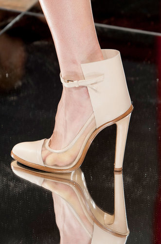 Christopher Kane Spring 2014
Christopher Kane Spring 2014