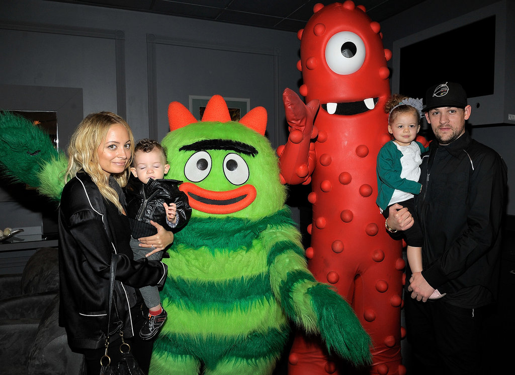 Nicole Richie and Joel Madden brought their kids, Harlow and Sparrow, to a Yo Gabba Gabba! concert in LA in November 2010.
Nicole Richie and Joel Madden brought their kids, Harlow and Sparrow, to a Yo Gabba Gabba! concert in LA in November 2010.