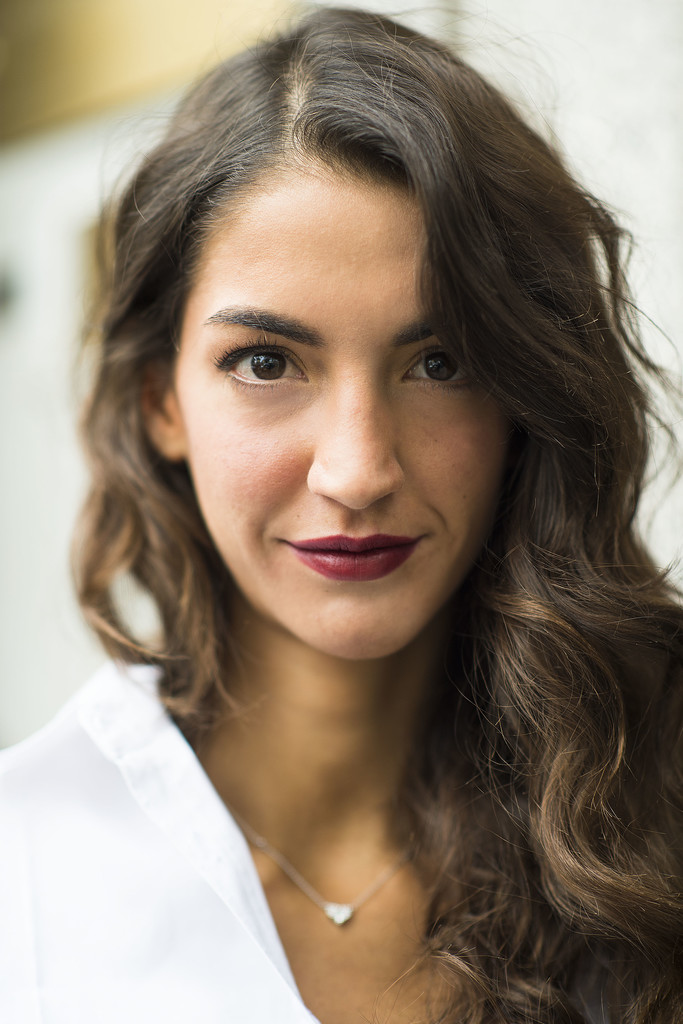 We love the moody look of her waves and her deep lipstick.
Source: Le 21ème | Adam Katz Sinding
We love the moody look of her waves and her deep lipstick.
Source: Le 21ème | Adam Katz Sinding