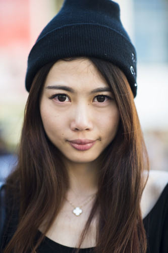 A swipe of pink under the eyes and loads of mascara make this look an A-plus.
Source: Le 21ème | Adam Katz Sinding
A swipe of pink under the eyes and loads of mascara make this look an A-plus.
Source: Le 21ème | Adam Katz Sinding