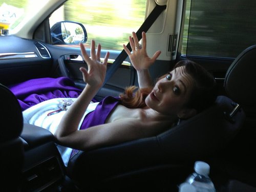 Alyson Hannigan got a glamorous ride to the show.
Source: Twitter user alydenisof
Alyson Hannigan got a glamorous ride to the show.
Source: Twitter user alydenisof