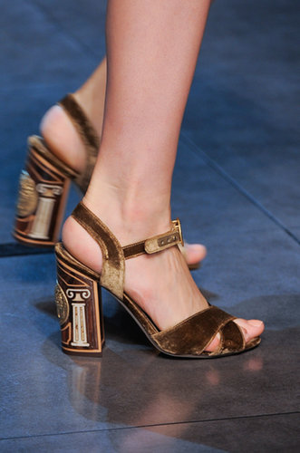 Dolce & Gabbana Spring 2014
Dolce & Gabbana Spring 2014