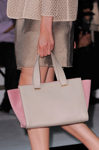 Giorgio Armani Spring 2014
Giorgio Armani Spring 2014
