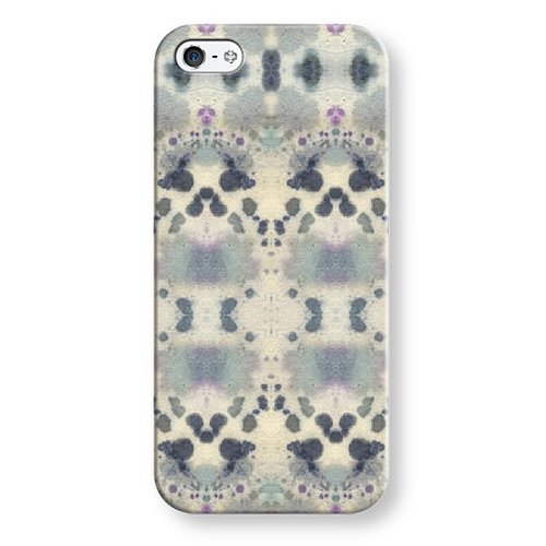 Famous for her wallpaper, we'd happily line outfit our home in the Species ($40) case motif.
Famous for her wallpaper, we'd happily line outfit our home in the Species ($40) case motif.