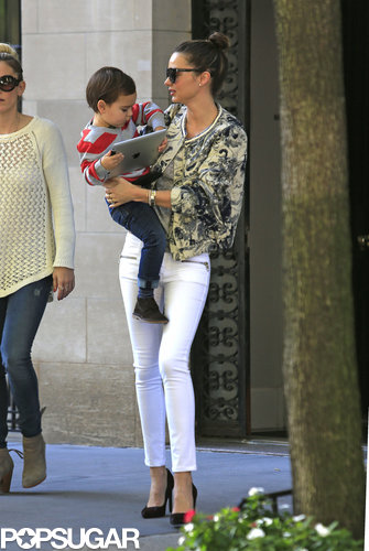 Miranda Kerr Spends the Morning With Her Tiny Techie, Flynn Bloom Miranda Kerr Spends the Morning With Her Tiny Techie, Flynn Bloom