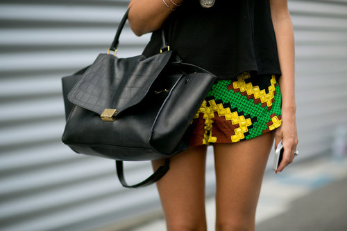 An ultraluxe Céline tote paired up nicely with high-impact shorts.
An ultraluxe Céline tote paired up nicely with high-impact shorts.