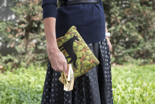 Who knew? The Big Bad Wolf makes a pretty sweet clutch.
Who knew? The Big Bad Wolf makes a pretty sweet clutch.