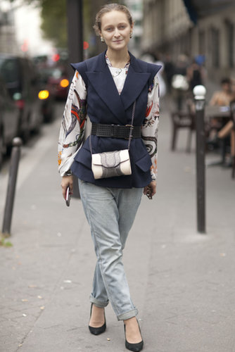 A structured layer helped to dress up the whole ensemble.
A structured layer helped to dress up the whole ensemble.