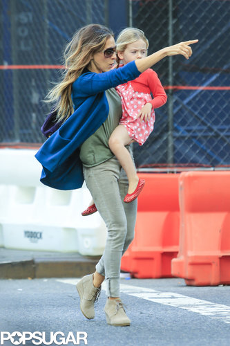 Sarah Jessica Parker Kicks Off Her Day With a Double School Run Sarah Jessica Parker Kicks Off Her Day With a Double School Run