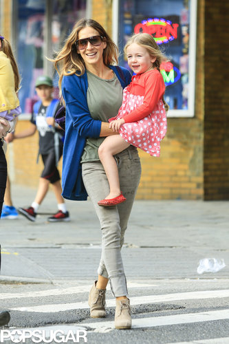 Sarah Jessica Parker Kicks Off Her Day With a Double School Run Sarah Jessica Parker Kicks Off Her Day With a Double School Run