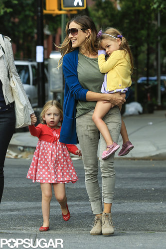 Sarah Jessica Parker Kicks Off Her Day With a Double School Run Sarah Jessica Parker Kicks Off Her Day With a Double School Run