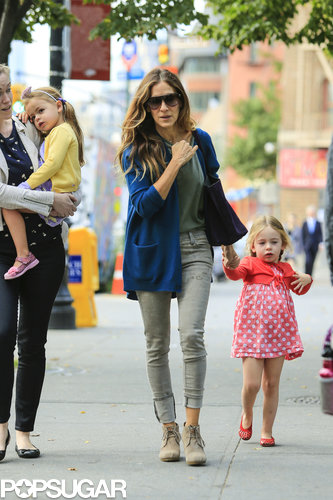 Sarah Jessica Parker walked her daughters to school in NYC.
Sarah Jessica Parker walked her daughters to school in NYC.