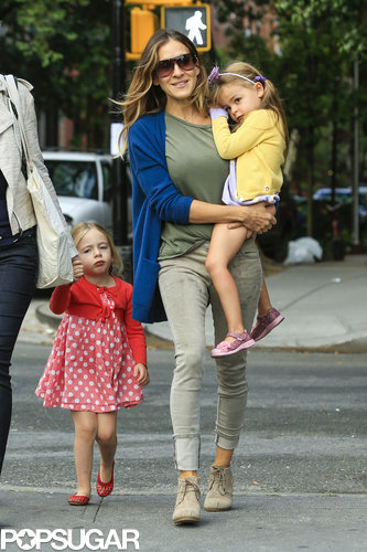 Sarah Jessica Parker carried her daughter Tabitha Broderick.
Sarah Jessica Parker carried her daughter Tabitha Broderick.
