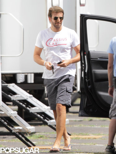Bradley Cooper and Suki Waterhouse Hit the Beach in Hawaii Bradley Cooper and Suki Waterhouse Hit the Beach in Hawaii