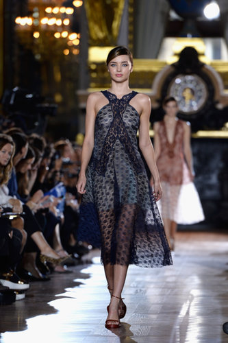 On Monday, Miranda Kerr walked the runway during Stella McCartney's show.
On Monday, Miranda Kerr walked the runway during Stella McCartney's show.