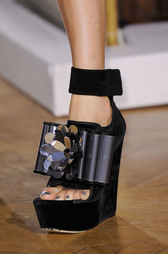 John Galliano Spring 2014
John Galliano Spring 2014