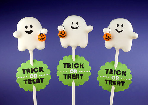Trick-or-Treating Ghost Cake Pops Trick-or-Treating Ghost Cake Pops