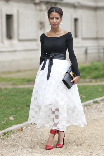 If there was ever a place to wear such a pretty skirt, it's Paris.
If there was ever a place to wear such a pretty skirt, it's Paris.