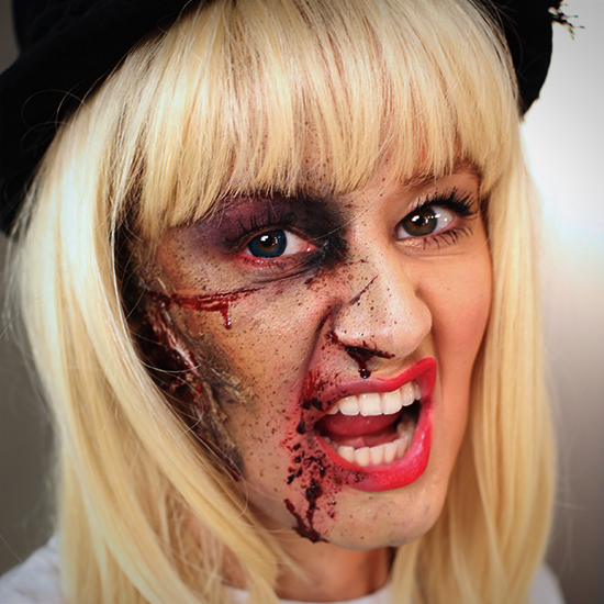 Zombie + Taylor Swift = Best Halloween Costume Ever