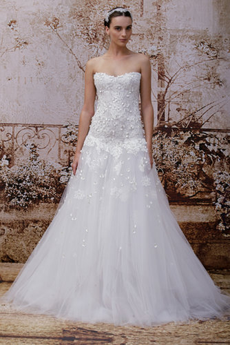 Monique Lhuillier Bridal Fall 2014
Photo courtesy of Monique Lhuillier
Monique Lhuillier Bridal Fall 2014
Photo courtesy of Monique Lhuillier