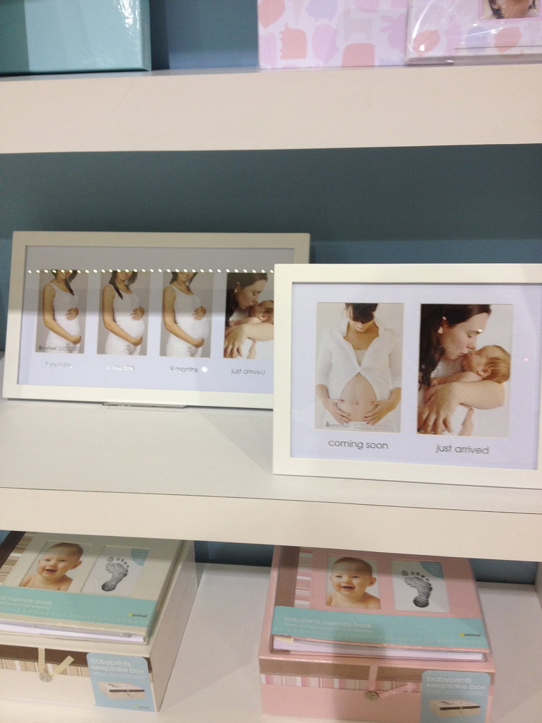 Pearhead is expanding to include maternity frames into its popular collection.
