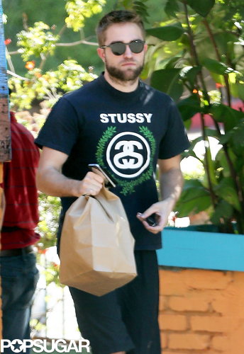 Robert Pattinson grabbed takeout in LA.
Robert Pattinson grabbed takeout in LA.