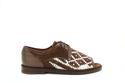 The Thakoon Addition Patti in brown and white.
Photo courtesy of Thakoon Addition
The Thakoon Addition Patti in brown and white.
Photo courtesy of Thakoon Addition