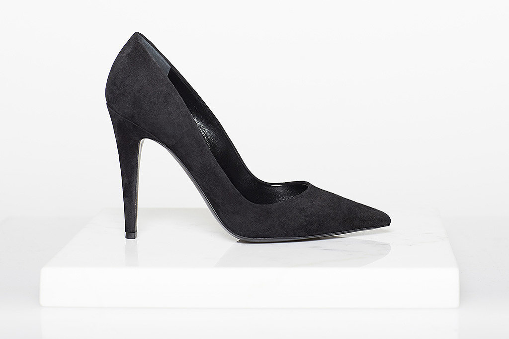 Addiction Suede Pump in Black ($525)
Photo courtesy of Tamara Mellon
Addiction Suede Pump in Black ($525)
Photo courtesy of Tamara Mellon