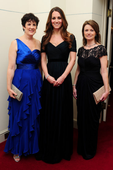 For the100 Women in Hedge Funds gala in October 2013, Kate slipped into a classic, ink-blue Jenny Packham gown.
For the100 Women in Hedge Funds gala in October 2013, Kate slipped into a classic, ink-blue Jenny Packham gown.