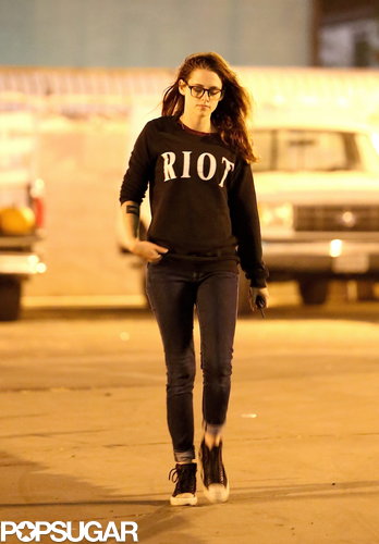 Kristen Stewart wore all black on her way to a pumpkin patch.
Kristen Stewart wore all black on her way to a pumpkin patch.