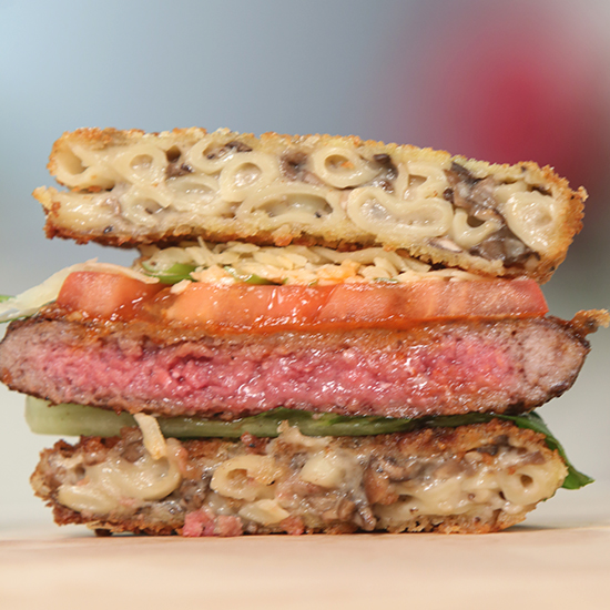 Eat the Trend: Truffle Mac 'n' Cheese Burger