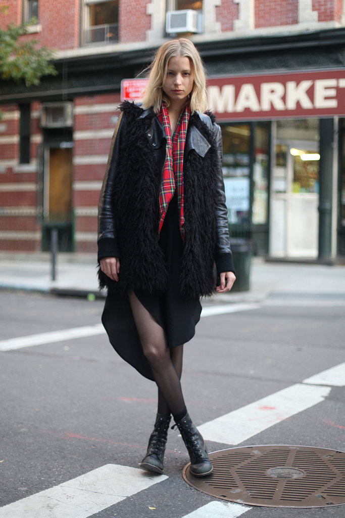 Take the grunge-inspired approach and add a little plaid and sheer black tights to the mix.
Source: Le 21ème | Adam Katz Sinding
Take the grunge-inspired approach and add a little plaid and sheer black tights to the mix.
Source: Le 21ème | Adam Katz Sinding