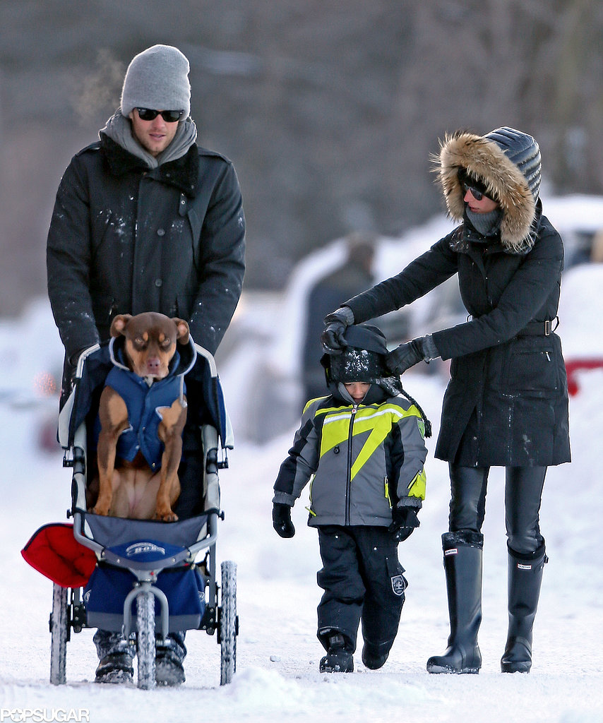 Gisele Bündchen and Tom Brady took a walk in snowy Boston with their son, Benjamin, and their dog, Lua.
