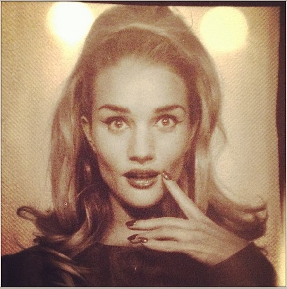 This photo-booth shot was a '60s throwback for Rosie Huntington-Whiteley.
Source: Instagram user rosiehw
This photo-booth shot was a '60s throwback for Rosie Huntington-Whiteley.
Source: Instagram user rosiehw