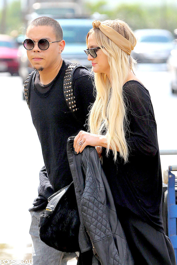 Get a Closer Look at Ashlee Simpson's Engagement Ring! Get a Closer Look at Ashlee Simpson's Engagement Ring!