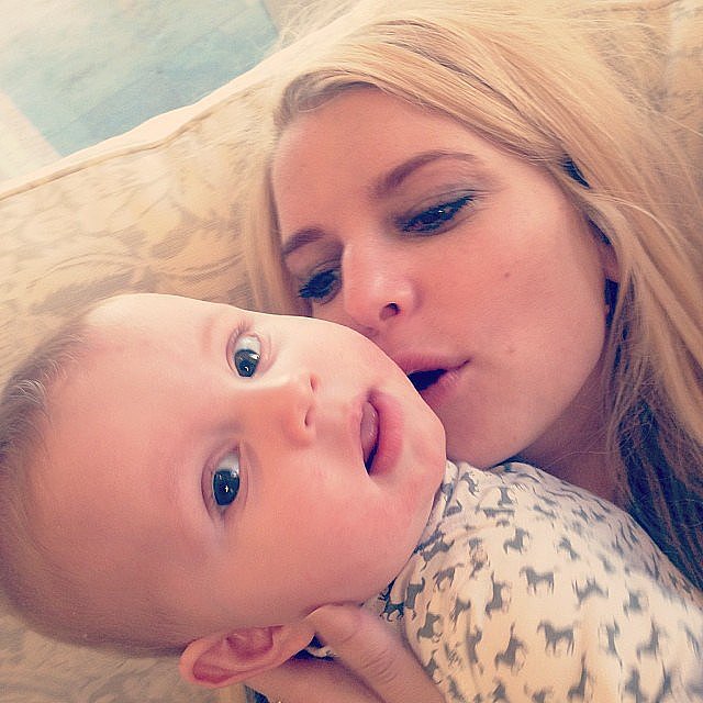Celeb Moms Love a Good Selfie! Celeb Moms Love a Good Selfie!