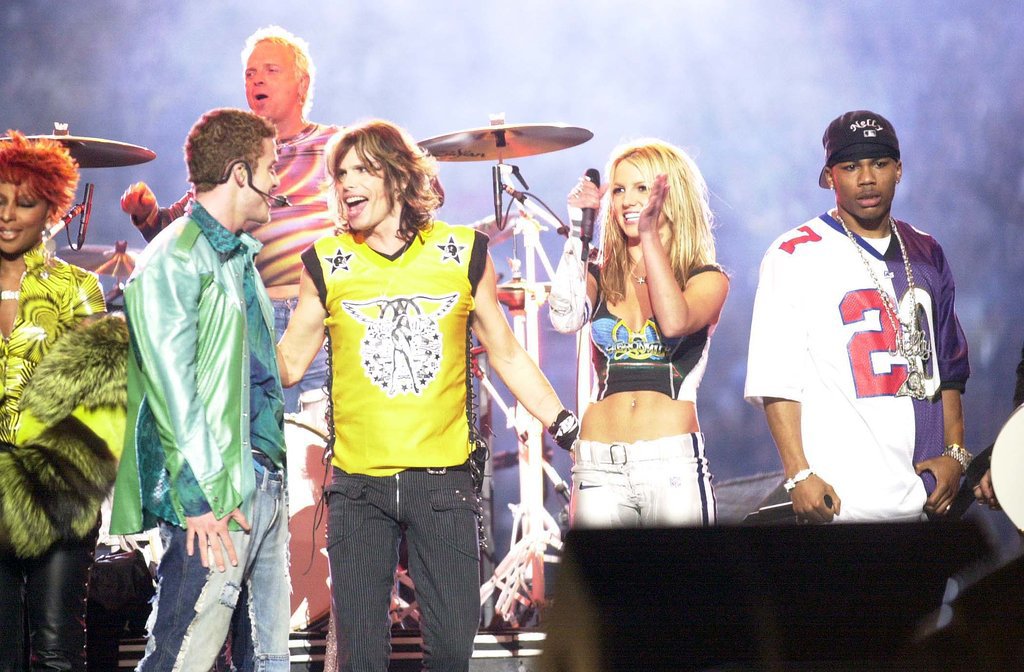 Justin Timberlake and Britney Spears joined Steven Tyler on stage in 2001.
Justin Timberlake and Britney Spears joined Steven Tyler on stage in 2001.