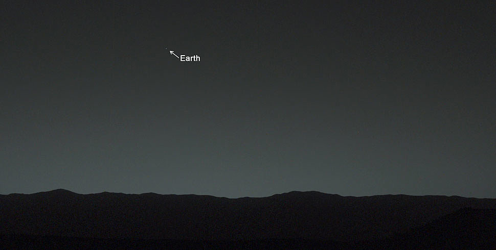 http://media2.onsugar.com/files/2014/02/07/008/n/1922507/b93a1606e7e9b4ce_details.jpeg.xxxlarge/i/Earth-looks-teeny-tiny-picture-taken-from-Mars.jpg