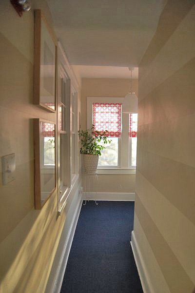 A shot from the hallway looking into the office.
Source: Made2Style
A shot from the hallway looking into the office.
Source: Made2Style
