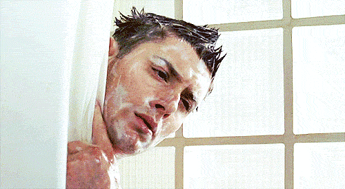 What-You-Talking-About-My-Shower-Singing-Flawless.gif