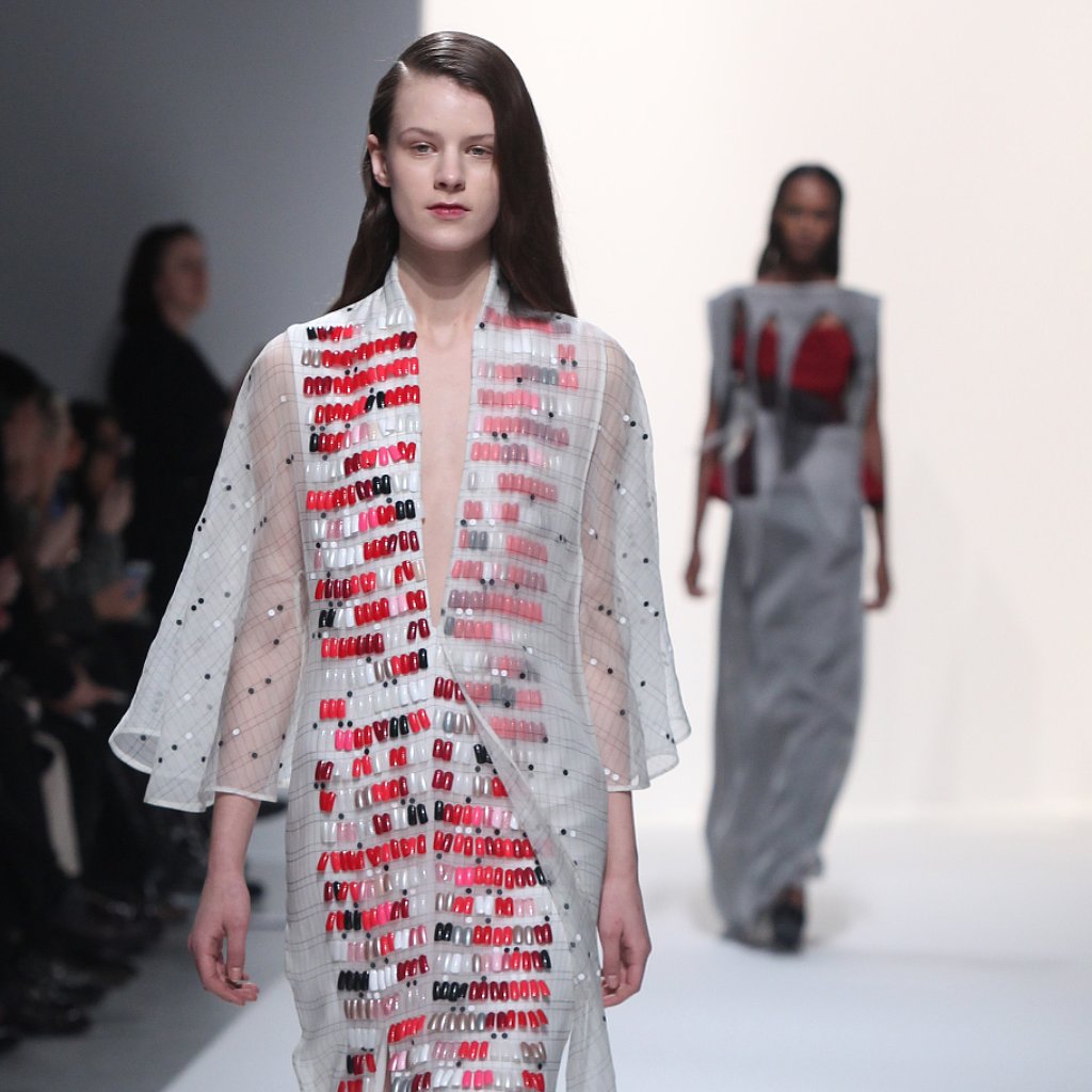 Chalayan Fall 2014 Nails on Dresses | Paris Fashion Week Chalayan Fall 2014 Nails on Dresses | Paris Fashion Week