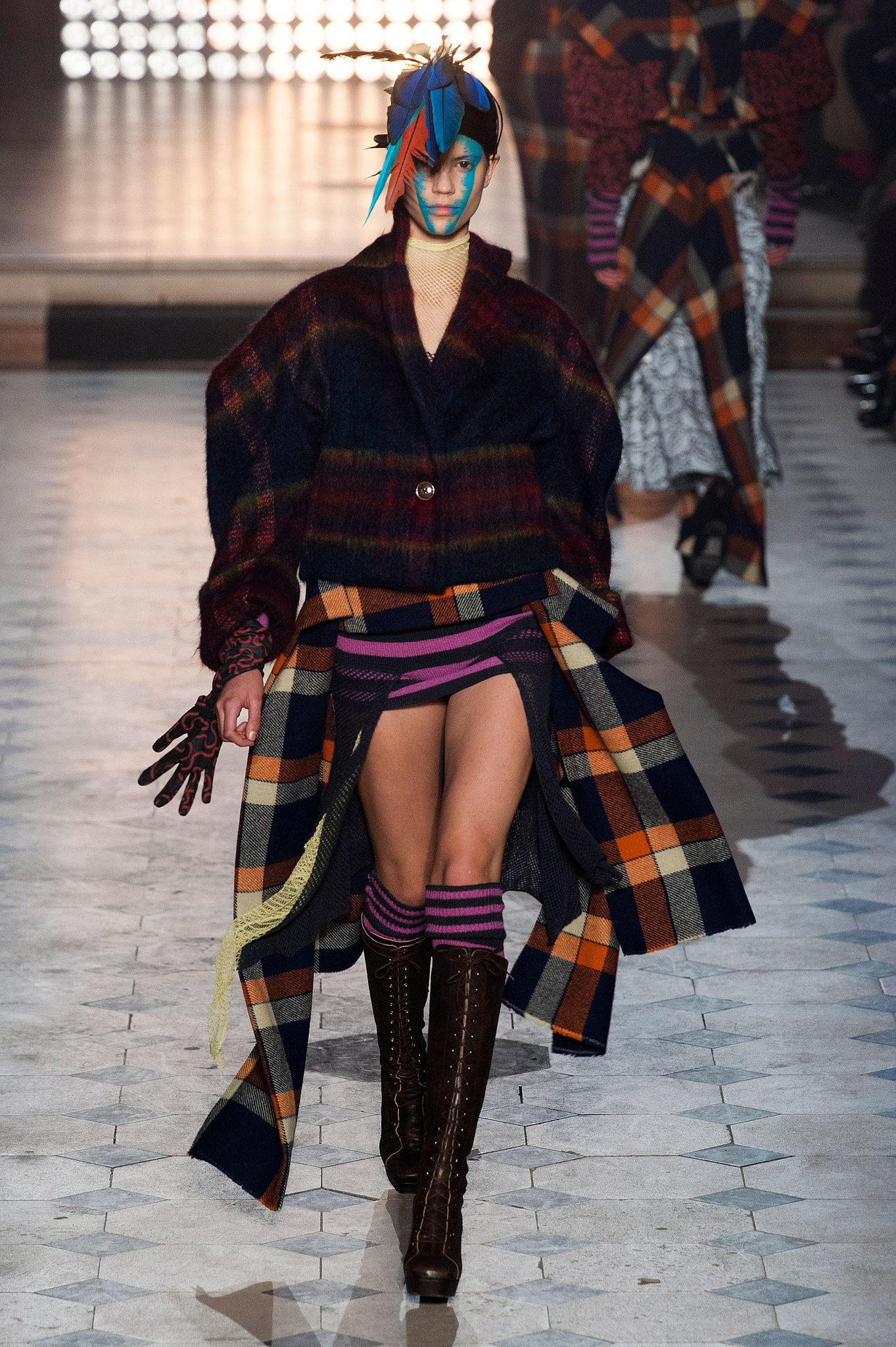 TOUT EN VOGUE!: Vivienne Westwood Goes For Gold in Paris