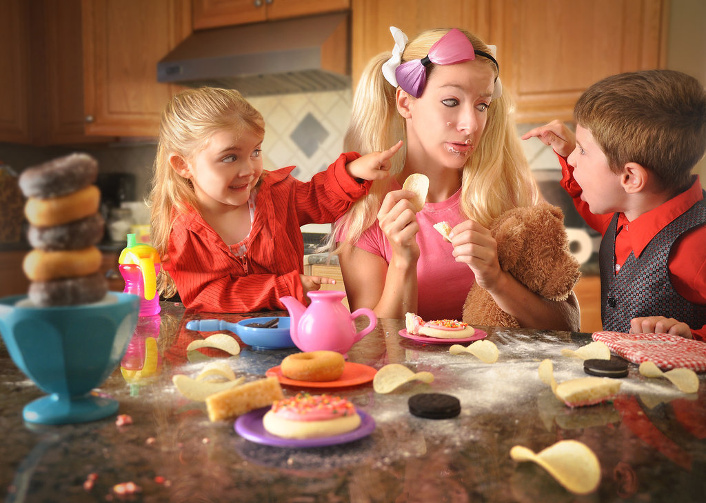 9 Signs You've Been Spending Too Much Time With Your Kids (and Not Enough With Your Partner) 9 Signs You've Been Spending Too Much Time With Your Kids (and Not Enough With Your Partner)