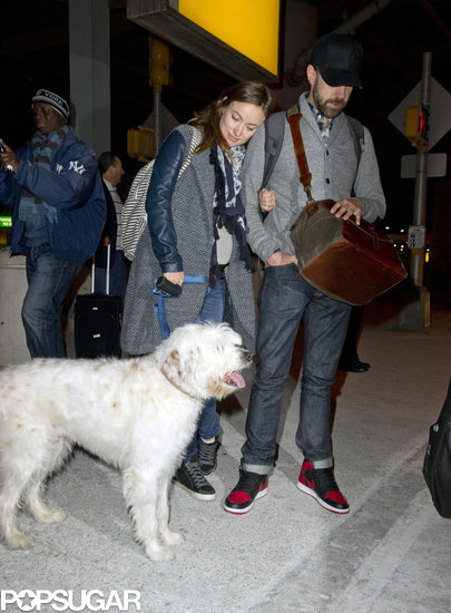 Olivia and Jason Pack Up With Paco After a Big Weekend Olivia and Jason Pack Up With Paco After a Big Weekend