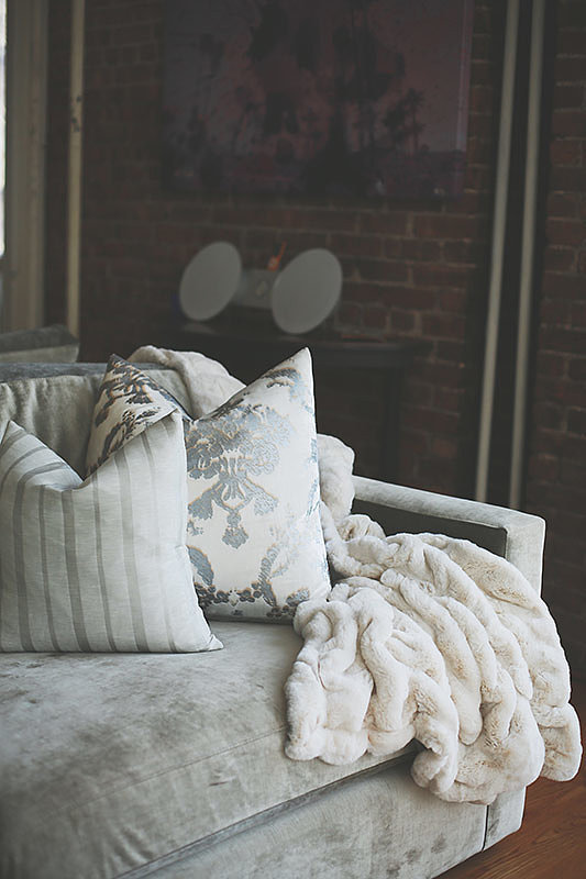 PS: Do you have any tips for adding a cozy sense of elegance to an industrial space?
NS: Play with textures. The best part about an industrial space is its honesty. Real, raw materials that retain their integrity with age provide the perfect backdrop for playing with materials. Use softer materials like velvets, furs, and silks to complement the harder woods and metals. Not every home needs a lot of color to feel sophisticated; you can achieve the same richness with lighting and layering textures.
Photo by Chellis Michael Photography
PS: Do you have any tips for adding a cozy sense of elegance to an industrial space?
NS: Play with textures. The best part about an industrial space is its honesty. Real, raw materials that retain their integrity with age provide the perfect backdrop for playing with materials. Use softer materials like velvets, furs, and silks to complement the harder woods and metals. Not every home needs a lot of color to feel sophisticated; you can achieve the same richness with lighting and layering textures.
Photo by Chellis Michael Photography