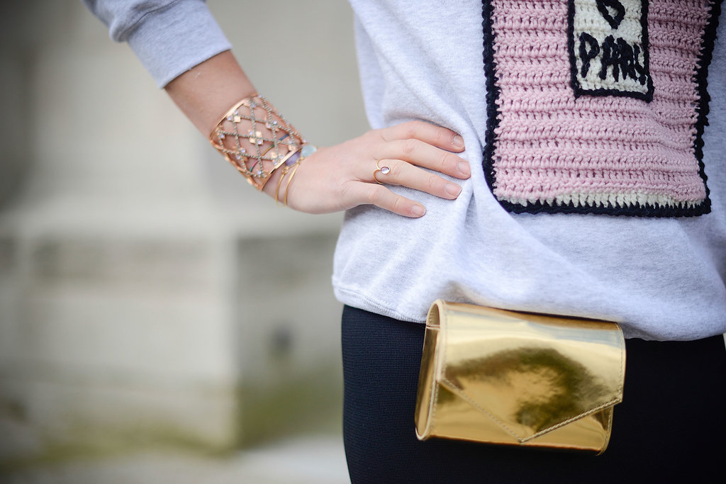 She totally pulled off a fanny-pack.
She totally pulled off a fanny-pack.